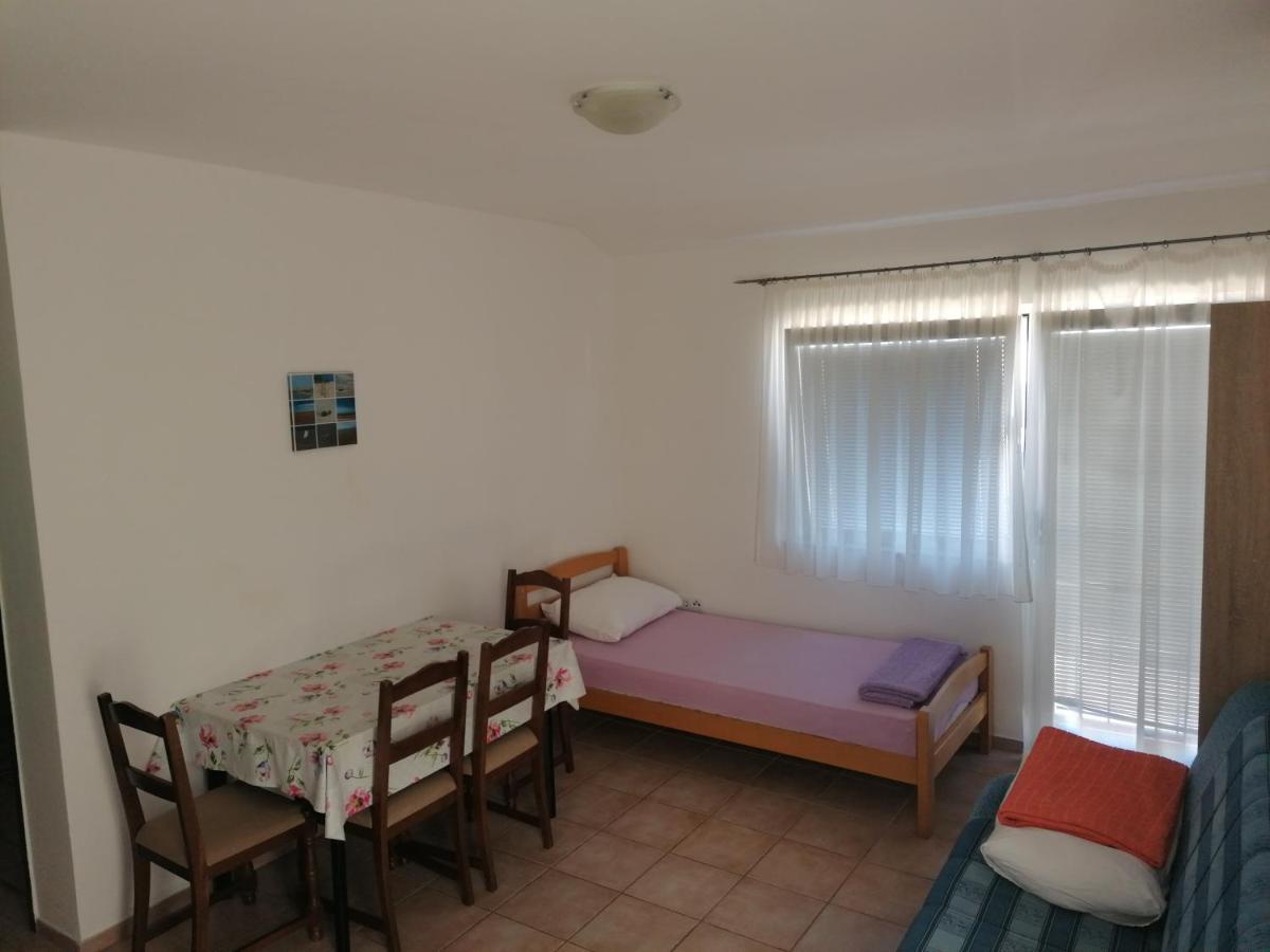 Apartments Mali Mate Tribalj 外观 照片