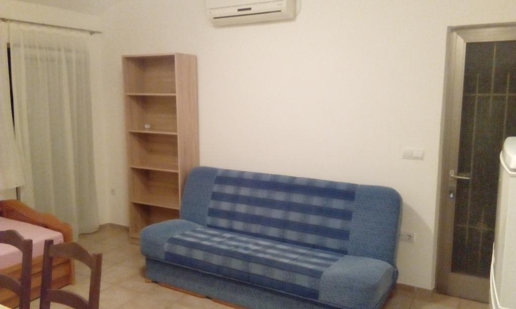 Apartments Mali Mate Tribalj 外观 照片